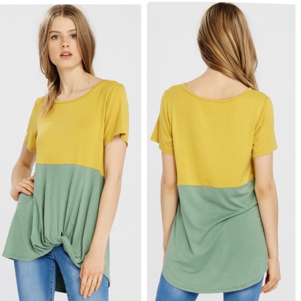 🆕 Super Cute Fun Color block Top